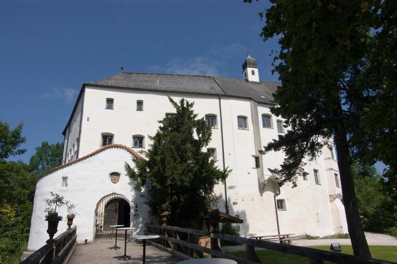 Hotel Schloss Amerang 外观 照片