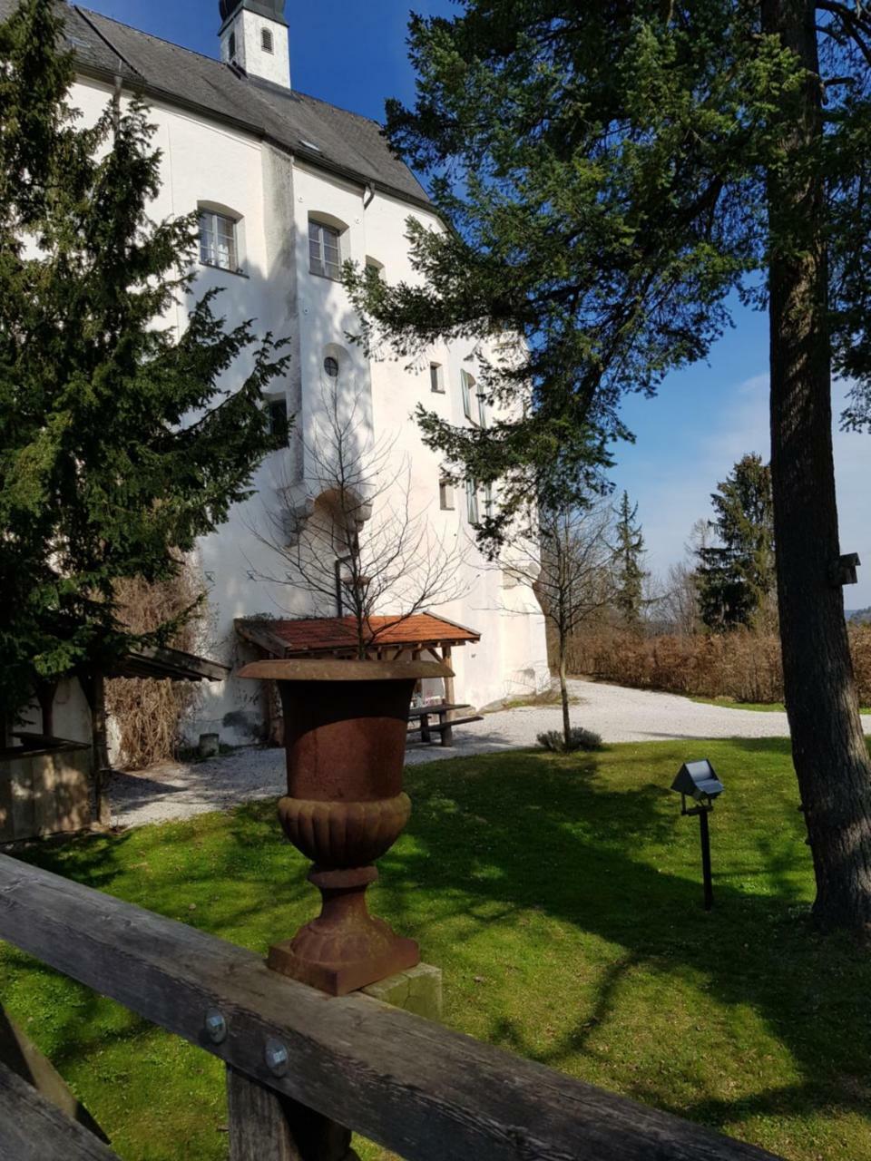 Hotel Schloss Amerang 外观 照片